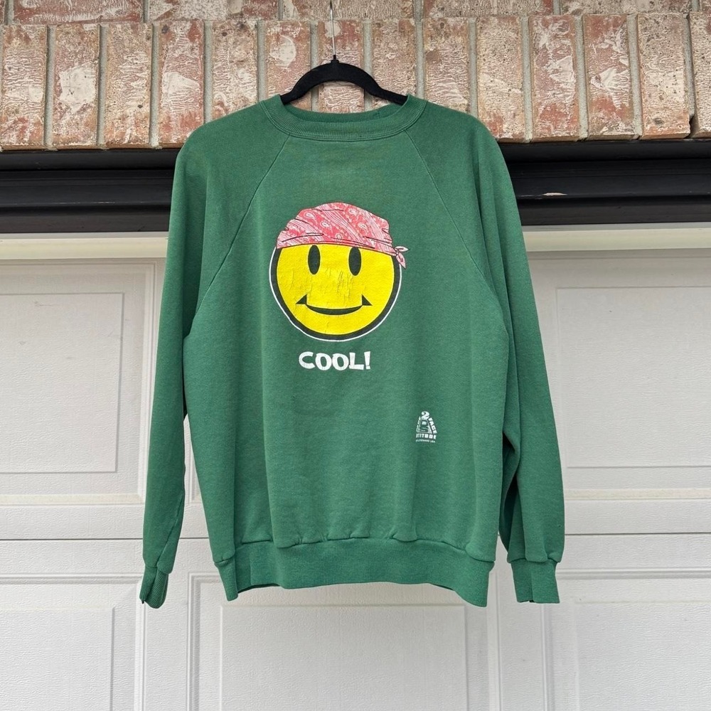 VINTAGE GREEN "FACE 2 FACE" RAGLAN SWEATSHIRT